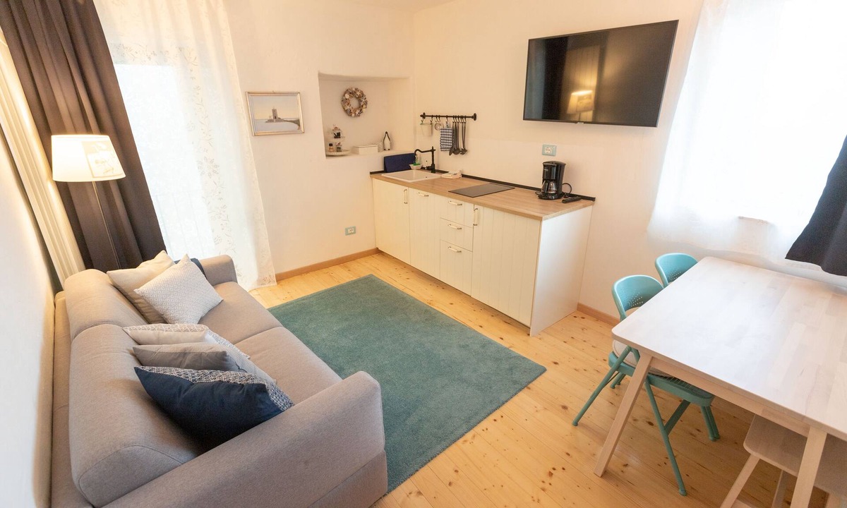 Trarego Viggiona House | Suite with kitchen and view of Lake Maggiore