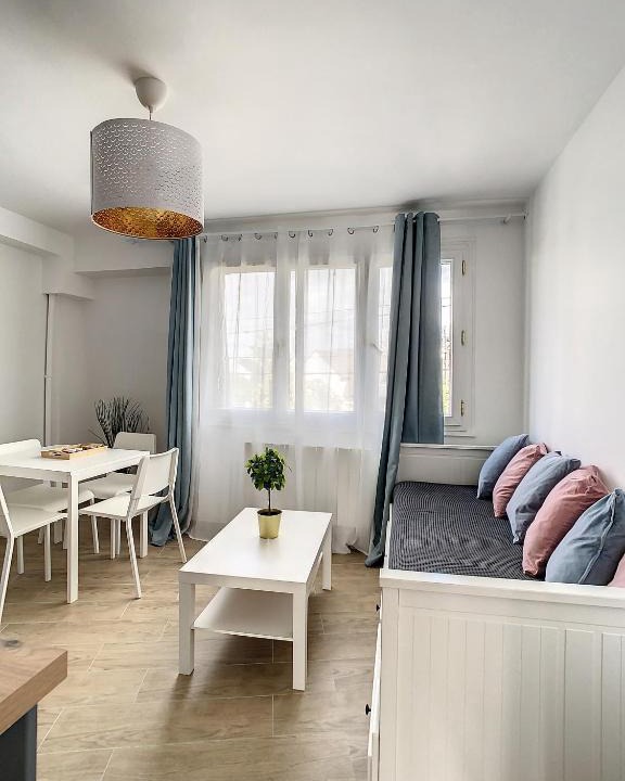 Livry-Gargan Apartment | Superbe Appart tout confort aéroport CDG 4 pers