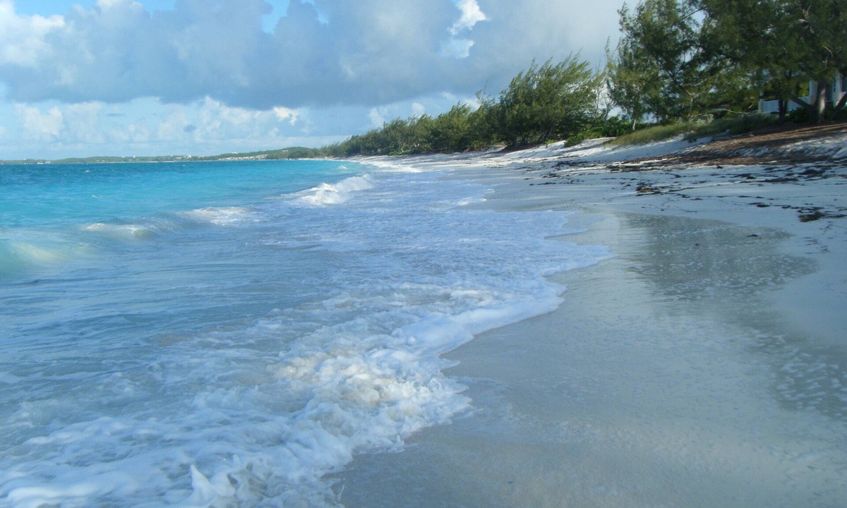 Great Exuma Villa | Tar Bay's Hidden Treasure! "The place to be"
