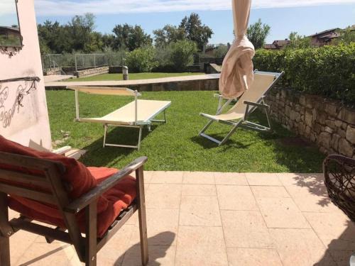 Manerba del Garda House | The Artist - Apartments with Private Garden in Residence with Pool