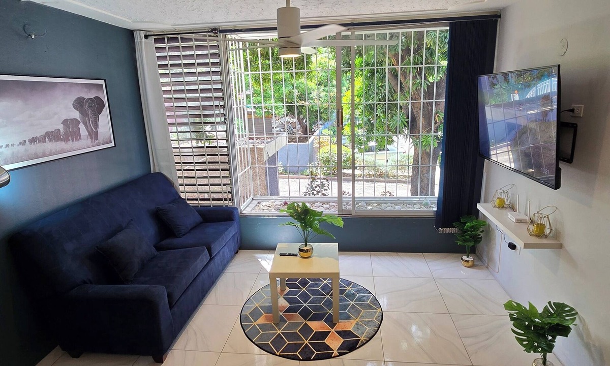 Camperdown Apartment | The Central Comfort in Kingston