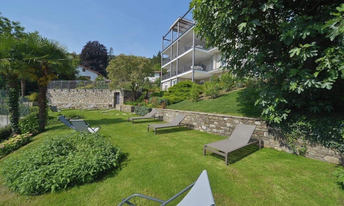 Baveno Apartment | The View-Star: design apt. with terrace