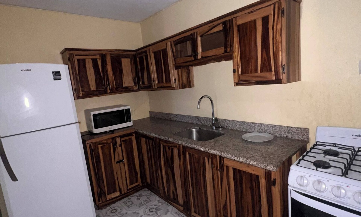 Pembroke Hall Apartment | The Washington Court Suite