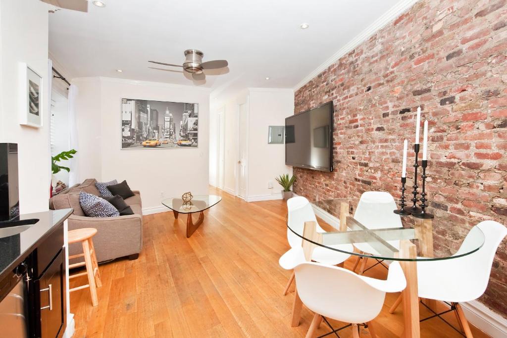 Greenwich Village Apartment | Three Bedroom West Village Townhouse