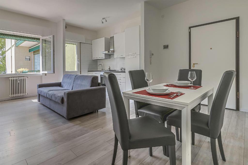 Treviso Apartment | Treviso to Venice - By Flora