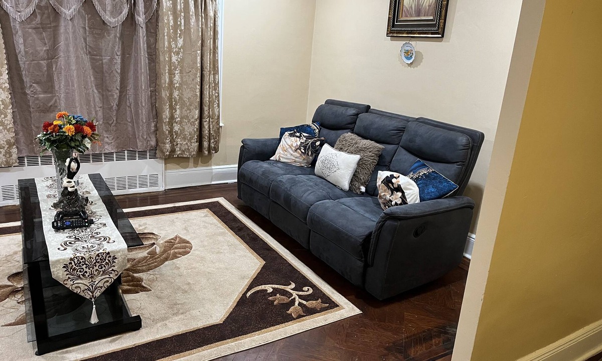 Flatlands House | Two beautiful bedrooms in the heart of old mi basin
