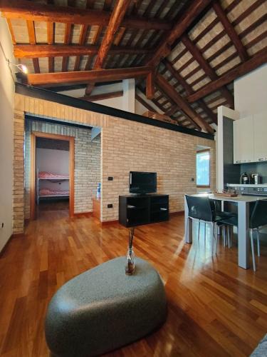 Treviso Apartment | Urban 34 - station & centre - with free parking