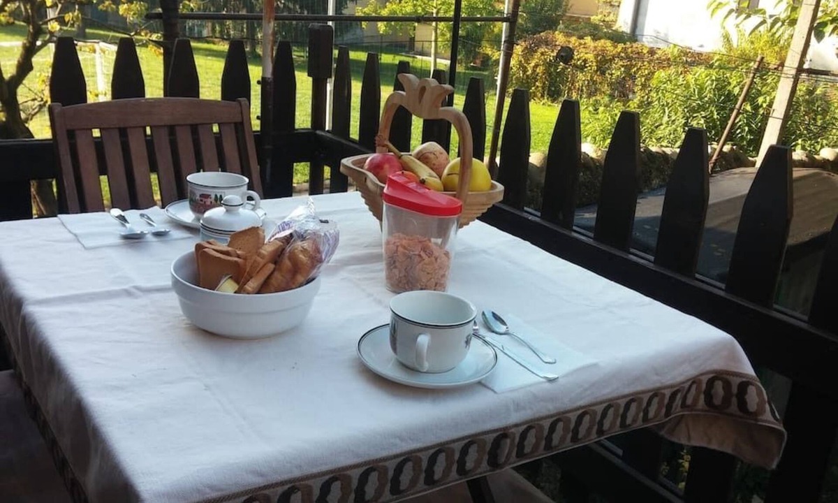 Verona City Centre Apartment | Verona up to you App. garden with car/bike park