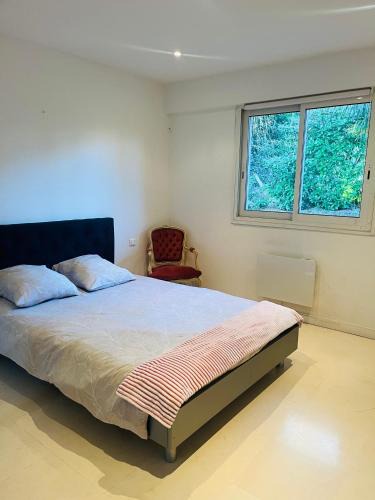 Villecresnes House | Villa des Plantes