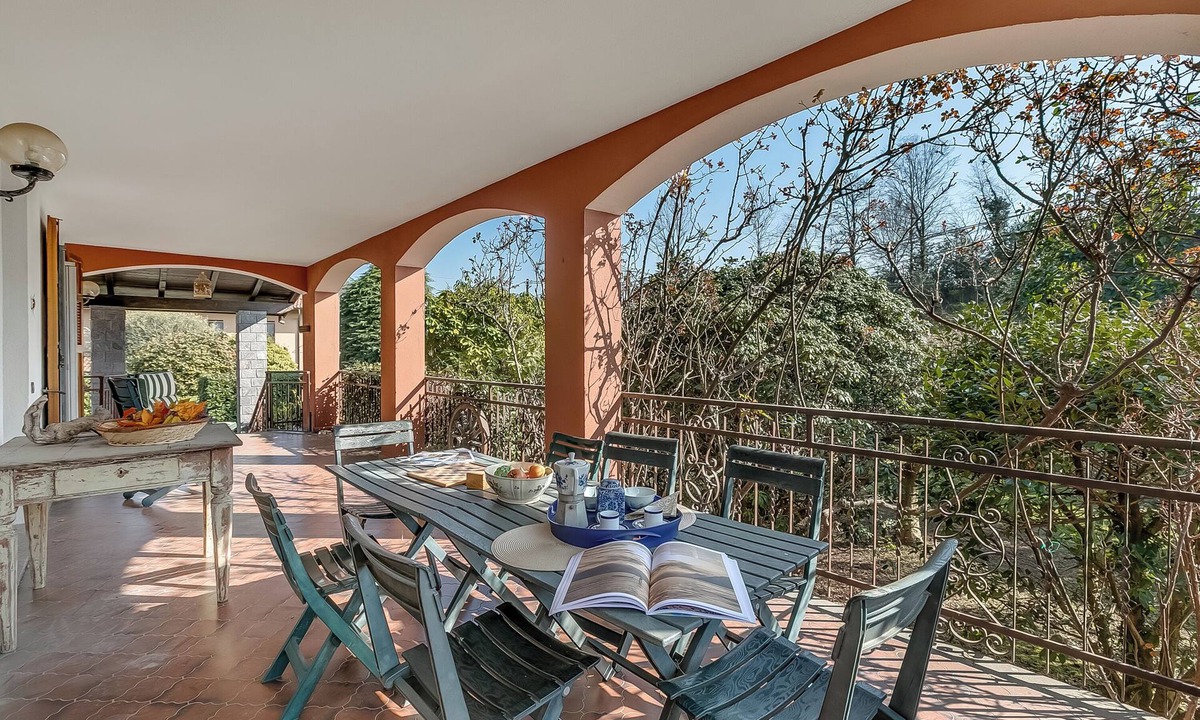 Reno Villa | Villa Eva, Leggiuno, Italy