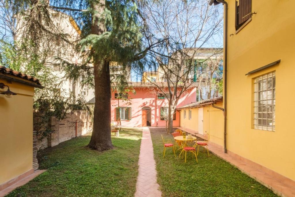 Historic Center Bed & Breakfast | Villa in Centro con Giardino - Resté Il Sentiero