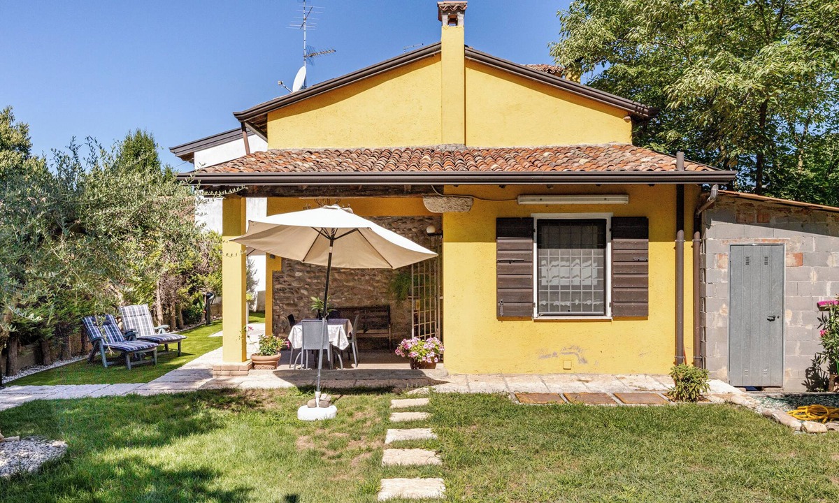 Cavalcaselle Villa | Villa Rio de Janeiro [at 5 Min. From Peschiera del Garda] - 8 Pax