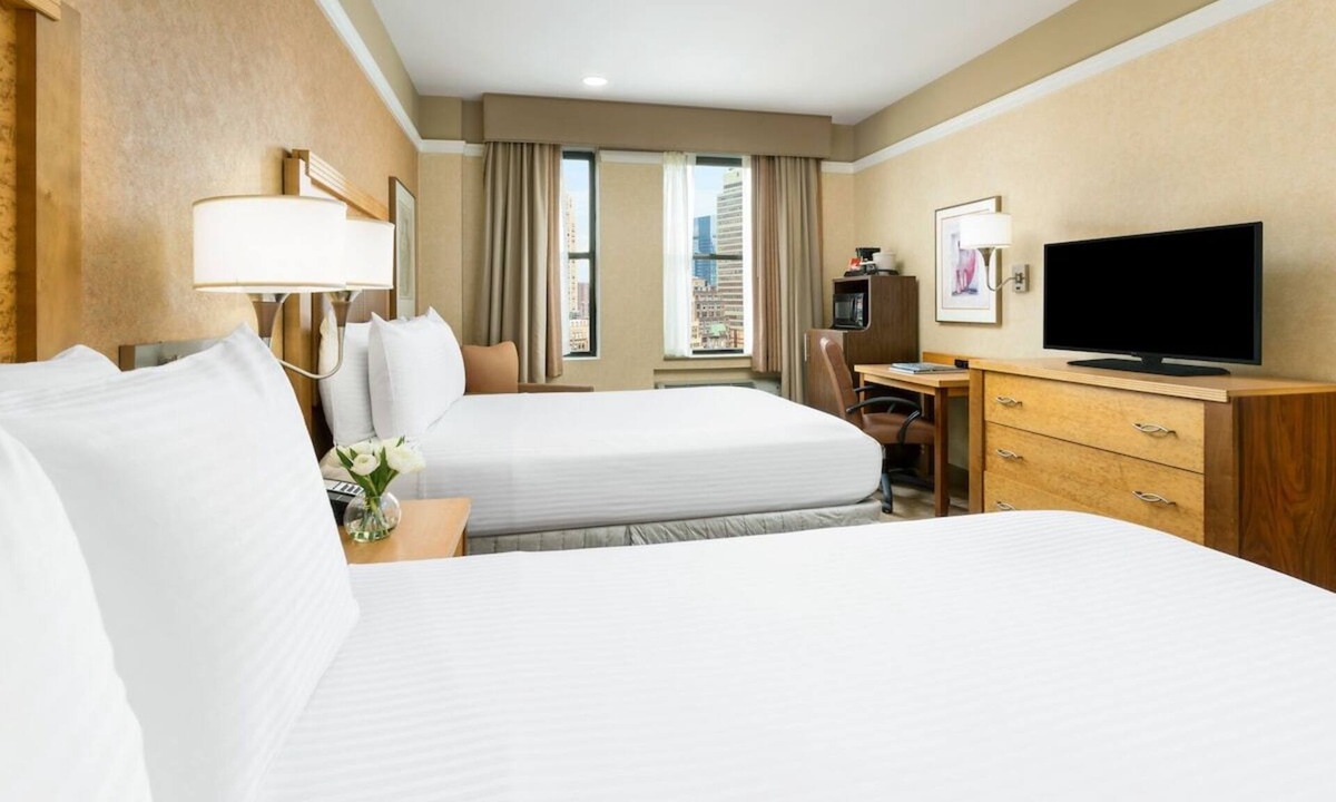 Koreatown House | Visit and Catch A Show On Broadway! 4 Relaxing Units, Near Strawberry Fields!