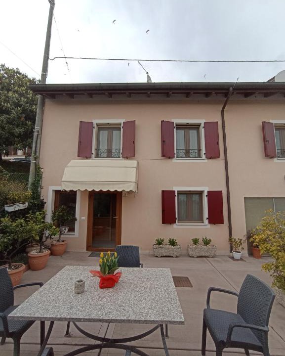 Borso del Grappa House | vololiberoapartments