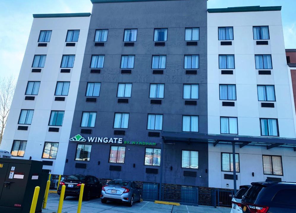 Queens Hotel | Wingate by Wyndham JFK Airport, Far Rockaway NY