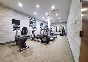 2-Star Hotel ∙ Fairfield Inn & Suites By Marriott New York Brooklyn