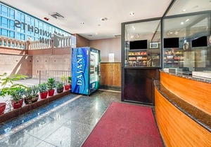 2-Star Hotel ∙ Knights Inn Brooklyn Sunset Park