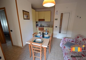 Apartment 2 bedrooms and pinewood view P2 38