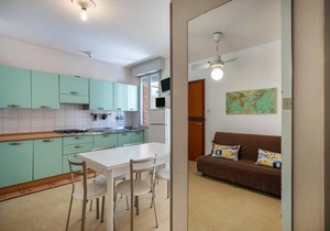 Apartment "Condominio Villa Silente Vista Mare" Near the Beach with Wi-Fi & Terrace