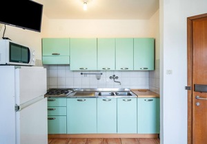 Apartment "Condominio Villa Silente Terrazza" Near the Beach with Wi-Fi, A/C & Terrace