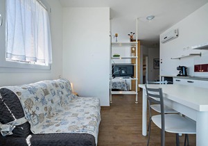 Apartment "Condominio Villa Silente" Near the Beach with Sea View & Terrace