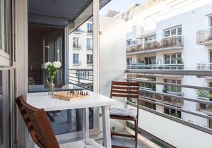 Apt with BALCONY near ALESIA