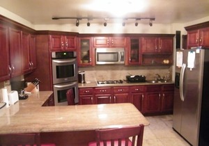 BEAUTIFUL GARDEN LEVEL SPACIOUS STUDIO APARTMENT