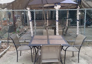 BEAUTIFUL GARDEN LEVEL SPACIOUS STUDIO APARTMENT