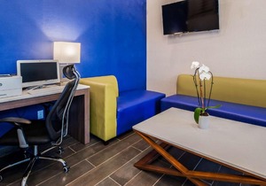 Best Western Plus Stadium Inn