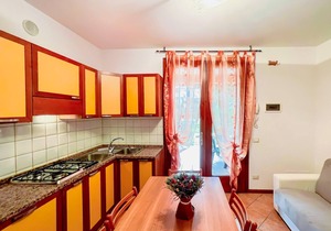 Borgo Stella Marina tree-room row villa with Wi-Fi and pool