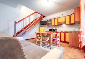 Borgo Stella Marina tree-room row villa with Wi-Fi and pool