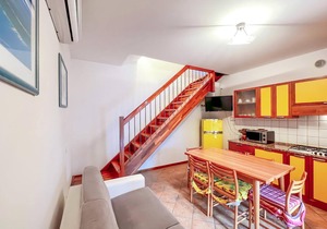 Borgo Stella Marina tree-room row villa with Wi-Fi and pool