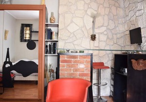 Bright Parisian Studio for 2