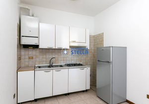 - Carnelos - Piazza Brescia [Patio + Parking]