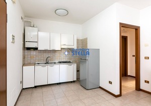 - Carnelos - Piazza Brescia [Patio + Parking]