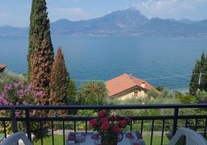 Casa Stefano n. 2 - spectacular lake view - parking - WIFI free