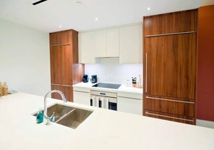 Chic Contemporary Condo on Cable Beach