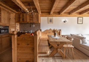 Cortina Lodge Stunning View R&R