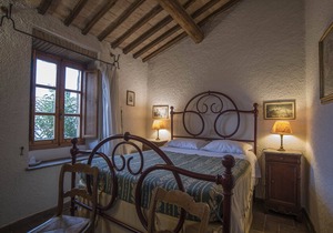 Experience a breathtaking vacation in a castle, restaurant,stunning views
