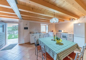 Gorgeous home in Fosse di S.Anna di A.