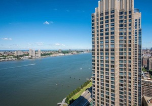 Hip UWS 1BR w/Gym, Elevator & DM, near Lincoln Center, by Blueground