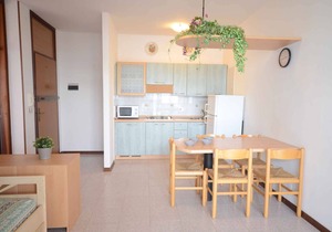 Holiday apartment mit Klimaanlage und Balkon