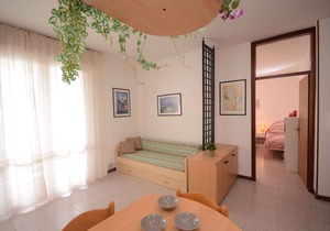 Holiday apartment mit Klimaanlage und Balkon
