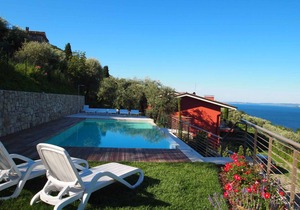 Holiday apartment with terrace or balcony