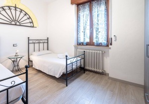 Holiday apartment Valeggio sul Mincio for 1 - 4 persons with 2 bedrooms - Farmhouse