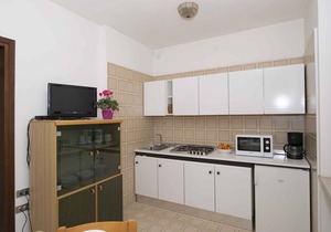 Holiday apartment with terrace and beautiful lake view