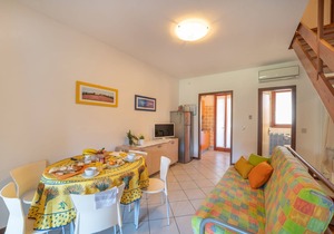 Holiday apartment with terrace and air conditioning