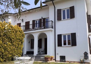Holiday home with private garden