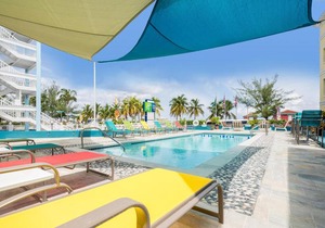 Holiday Inn Express & Suites Nassau