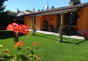 LA BRIGATA APARTMENTS (Orange House)